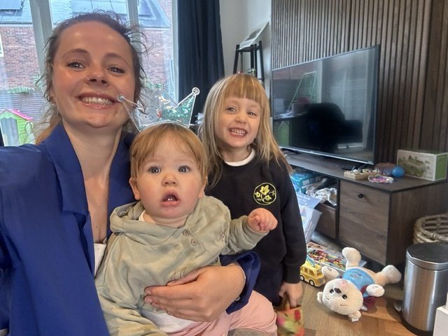 Cara, Eliza and Mummy at home